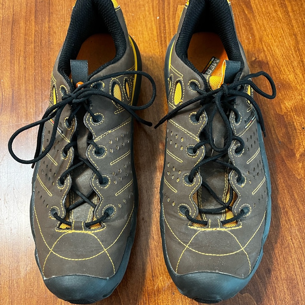 Merrill Continuum water shoes size 10.5. Never worn like new
